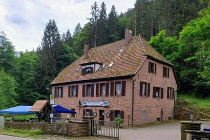 Seltene Gelegenheit in Alleinlage im Pfälzer Wald