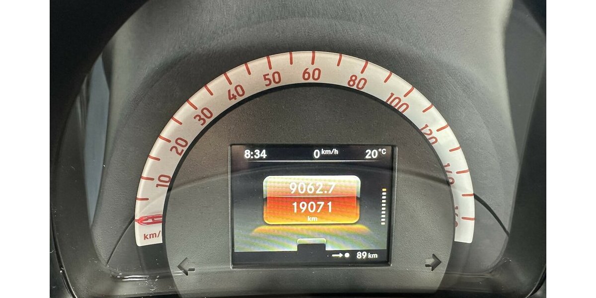 Smart EQ fortwo electric drive EQ Prime Glasdach LED 19.071 km 13.900 &euro; Mainz 55122
