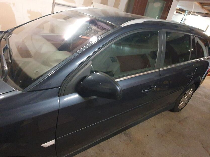 Opel Vectra 235.000 km 2.600 € Langenberg 08352
