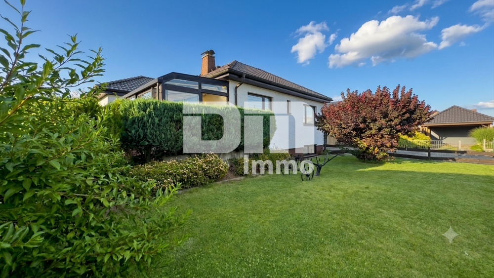 Solider Familien-Bungalow mit großem Potenzial in ruhiger Lage mit Wintergarten und Garage - Bungalow Calden | Angebot:26974963