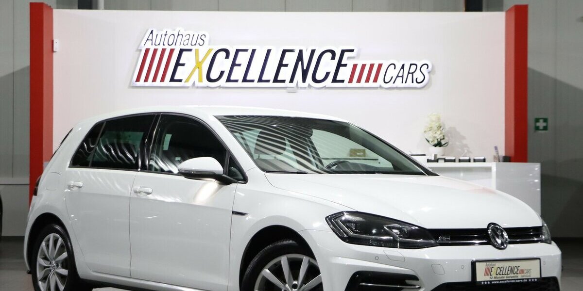 VW Golf VII 1.5 TSI HIGHLINE R-LINE SPORT BLACK LED 192.000 km 11.777 &euro; Hamm 59077