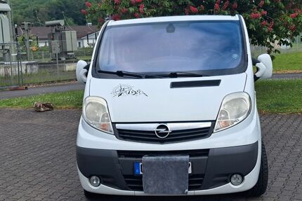 Opel Vivaro 198.000 km 12.999 &euro; Kürten 51515