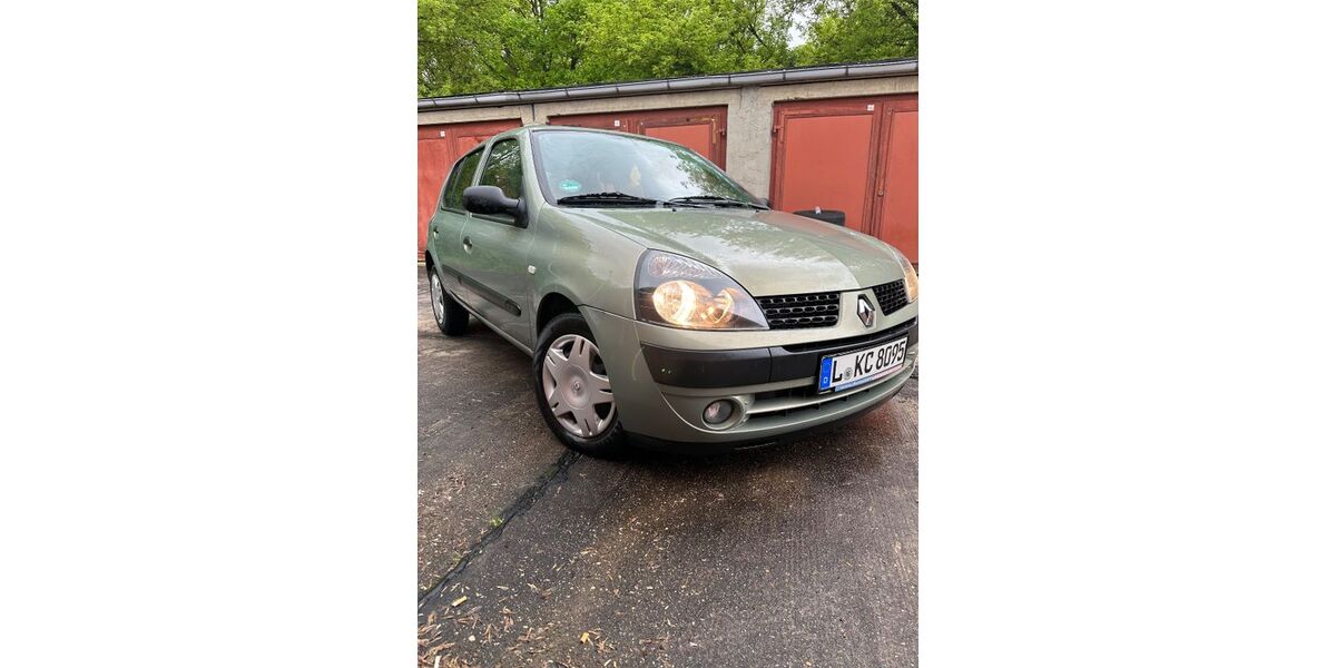 Renault Clio 102.100 km 1.650 &euro; Halle 06124