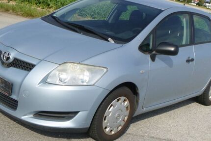Toyota Auris 128.943 km 1.990 &euro; Plattling 94447
