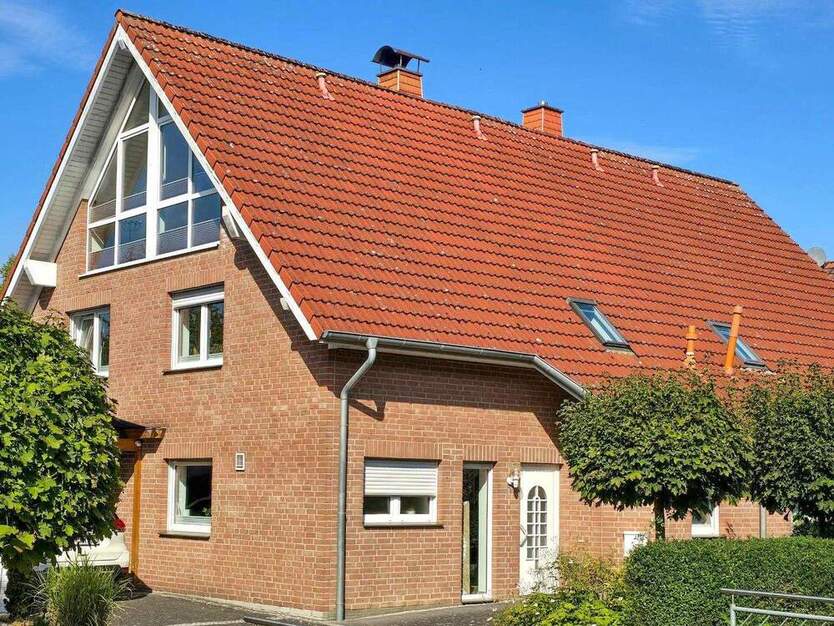Neuwertig, modern, großzügig und bestens gelegen 5 zimmer