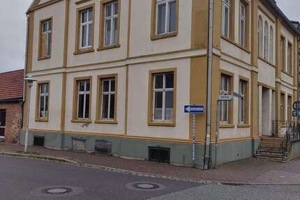 Haus zum Kaufen in Gnoien 40.000 € 550 m² 13 zimmer