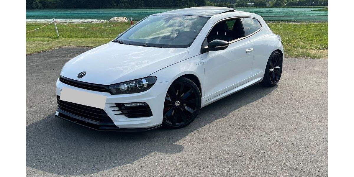 VW Scirocco 122.000 km 18.499 € Herford 32052