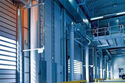 Moderne Logistikhallen in Hilden zimmer