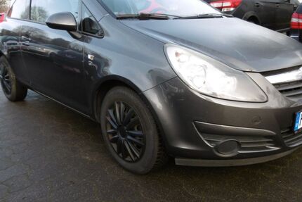 Opel Corsa 136.574 km 2.890 &euro; Hamburg 22459