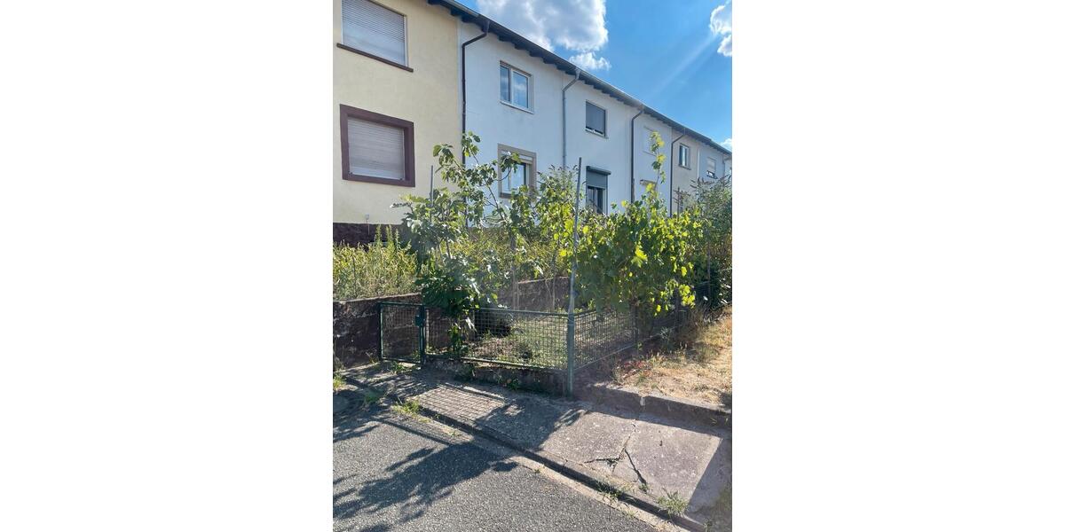 Reihenhaus Bad Dürkheim - 4 Zimmer, 150 m&sup2;, 480.000&euro; | Angebot:27043289