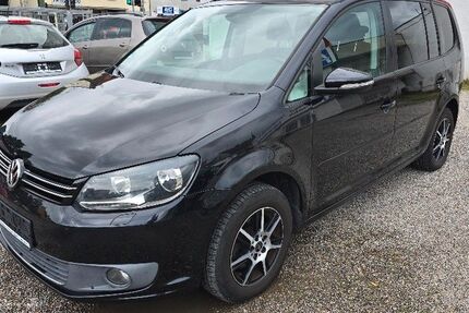 VW Touran 237.000 km 4.999 &euro; Dortmund 44145
