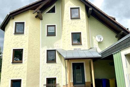 Eigentumswohnung in Zweifamilienhaus-Einbauküche-Wintergarten-Kaminofen-Elterlein OT Schwarzbach 6 zimmer