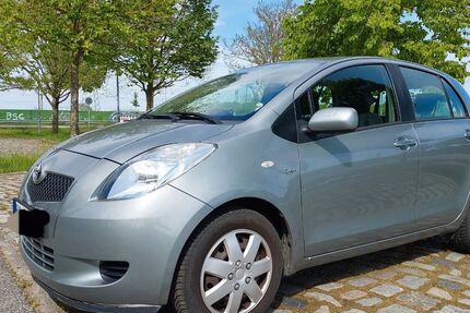 Toyota Yaris 256.783 km 1.850 &euro; Brieselang 14656