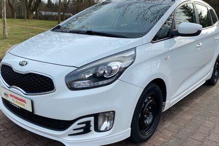Kia Carens 67.926 km 7.499 € Borna 04552