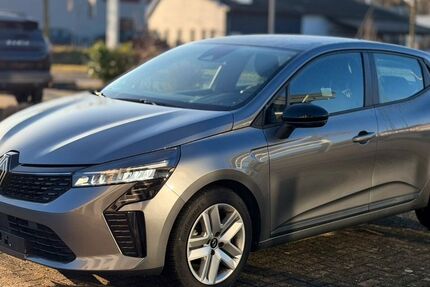 Renault Clio 14.480 km 16.950 &euro; Lügde 32676