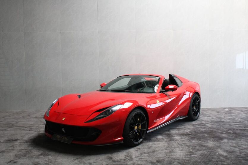 Ferrari 812 6.300 km 446.250 € Reutlingen 72770