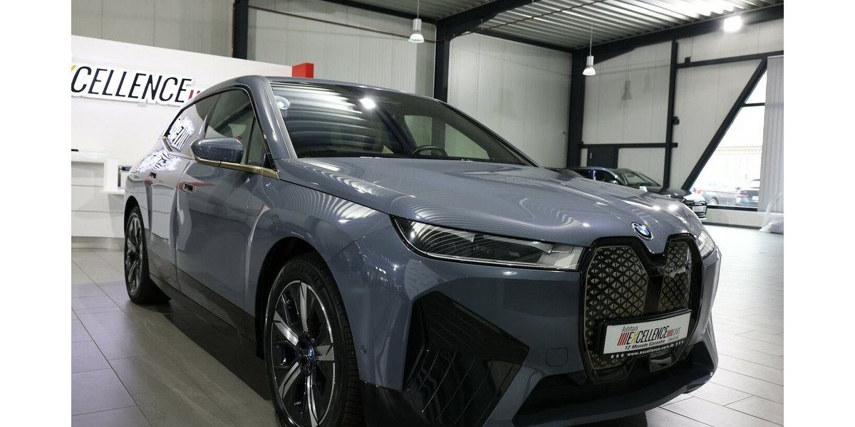 BMW iX 40 xDrive SPORT TITAN GLAS STORM EINZELSTÜCK 79.000 km 41.777 &euro; Hamm 59077