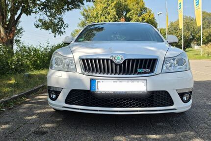 Skoda Octavia 243.000 km 4.300 &euro; Blumberg 78176