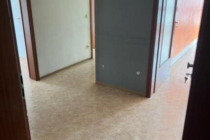 Wohnung Naila - 3 Zimmer, 81 m&sup2;, 525&euro; | Angebot:24474416