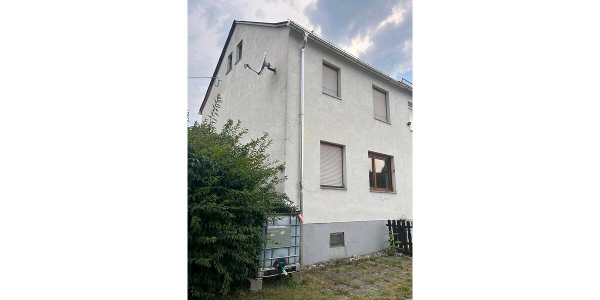 Reihenhaus Weischlitz - 7 Zimmer, 80 m&sup2;, 69.500&euro; | Angebot:27042842