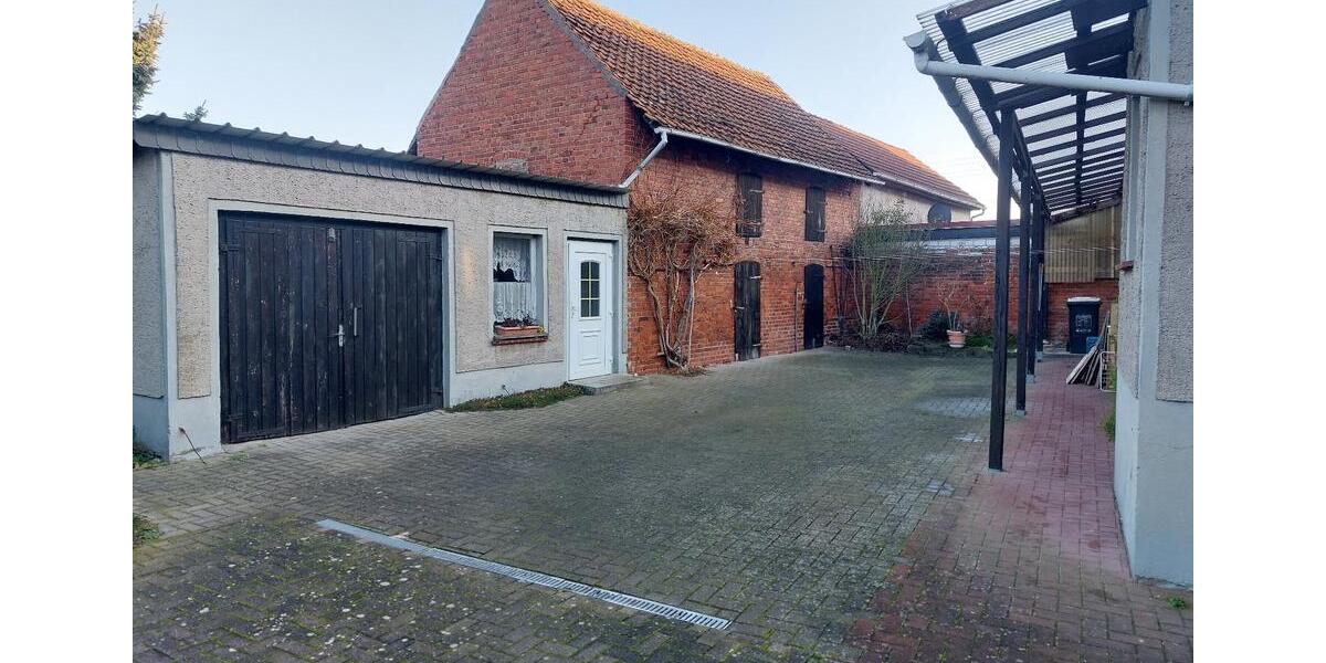 Mehrfamilienhaus, Wohnhaus Oebisfelde-Weferlingen Weferlingen - 8 Zimmer, 188 m&sup2;, 120.000&euro; | Angebot:24294105