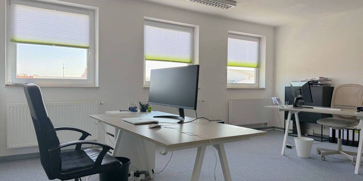 Gelegenheit - Wohnen & Arbeiten unter einem Dach mit großflächiger Lagehalle in Rehling 1 zimmer