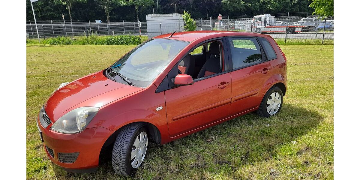 Ford Fiesta 155.513 km 2.499 &euro; Bottrop 46244