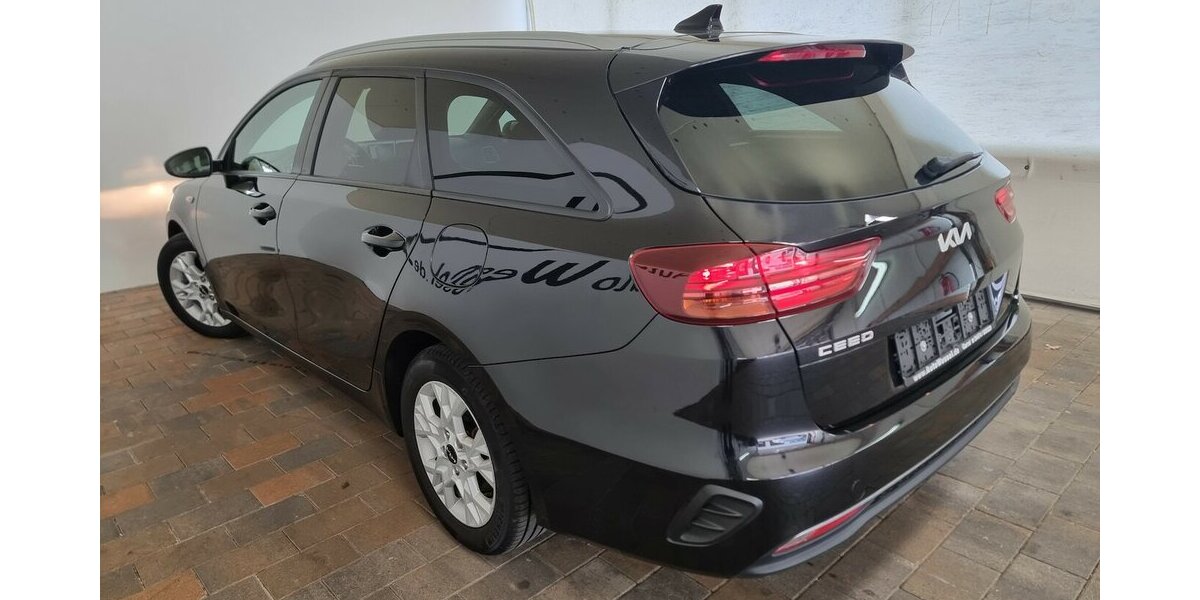 Kia cee´d Sportswagon ACC APP SHZ Spur Klima Kamera 52.400 km 17.850 &euro; Garrel 49681