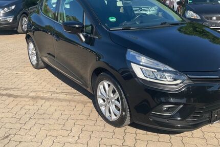 Renault Clio 117.000 km 9.490 &euro; Hamburg 21107