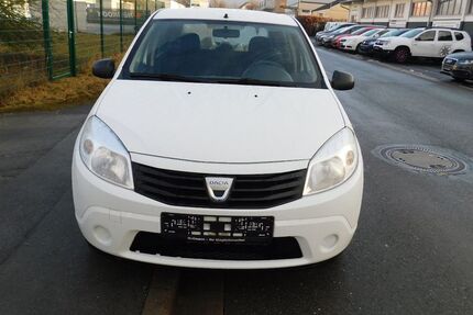 Dacia Sandero 109.986 km 2.000 &euro; Lichtenfels 96215