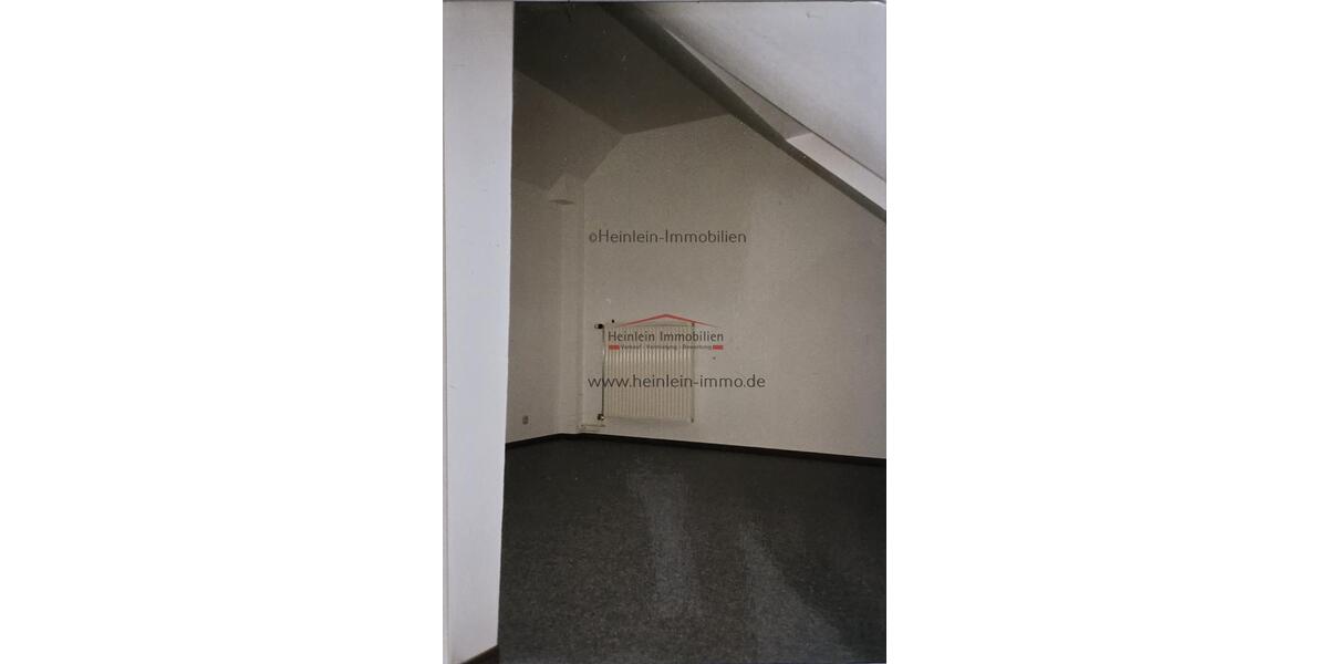 3 ZKBB* SW-Terrasse*tgl. Wannenbad* KFZ-Stellpl.* ausgebauter Dachboden* Riedstadt-Crumstadt - Dachgeschoßwohnung Riedstadt / Crumstadt Crumstadt | Angebot:25355403