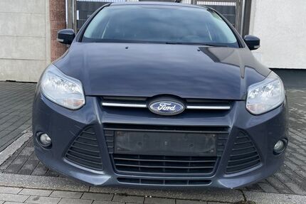 Ford Focus 223.000 km 2.900 &euro; Herzogenrath 52124