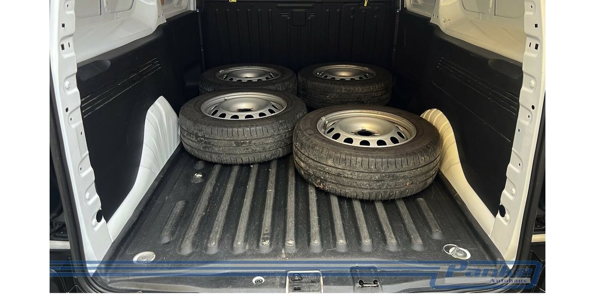 Citroen Berlingo Club XLL2*3-Sitz*Sthzg*Tempo*PDC*Glas* 34.799 km 16.990 &euro; Berlin 13187