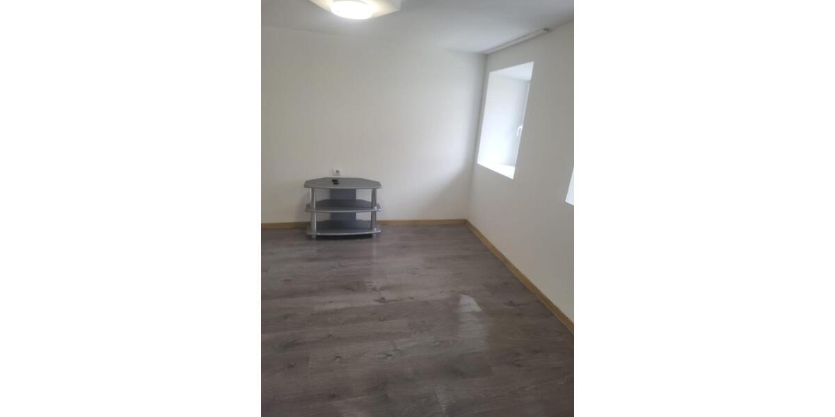 Drei Zimmer in gemeinsamer Wohnung in Mönchsdeggingen zu vermiete zimmer