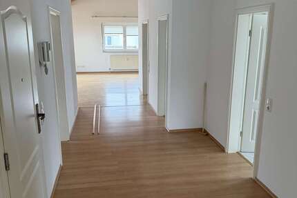 Wohnung Mainz Hechtsheim - 4 Zimmer, 135 m&sup2;, 2.025&euro; | Angebot:24857058