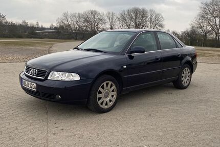 Audi A4 185.000 km 2.950 € Wolfsburg 38440