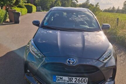Toyota Yaris 22.000 km 20.900 &euro; Gummersbach 51643