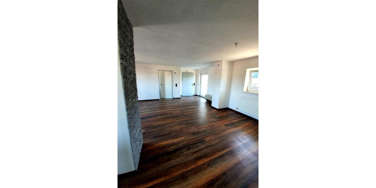 Tolles Penthouse in zentraler Lage in Kaiserslautern! 2 zimmer