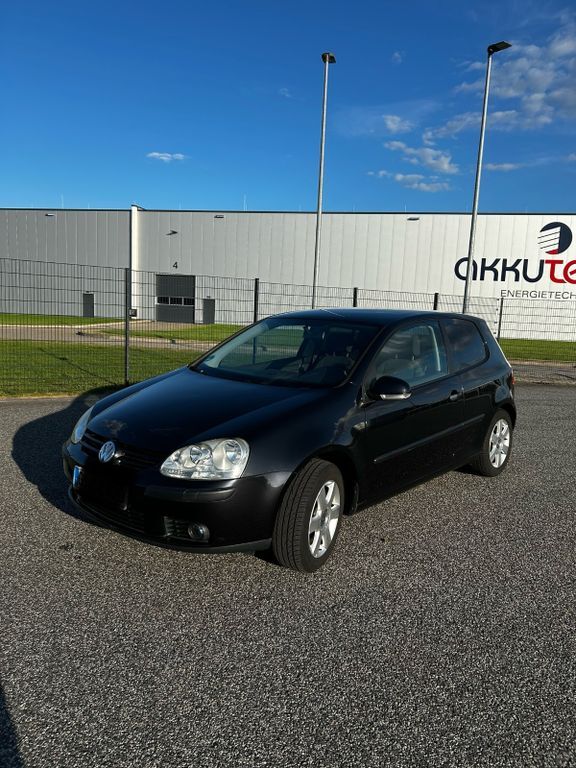 VW Golf 107.000 km 3.250 € Seesen 38723