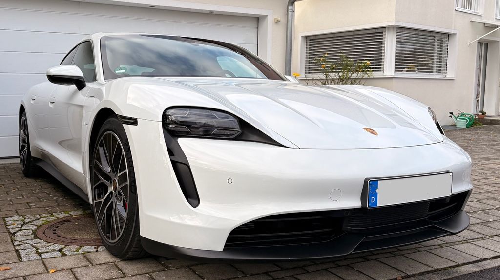 Porsche Taycan 33.590 km 65.790 &euro; Pfaffenhofen an der Ilm 85276