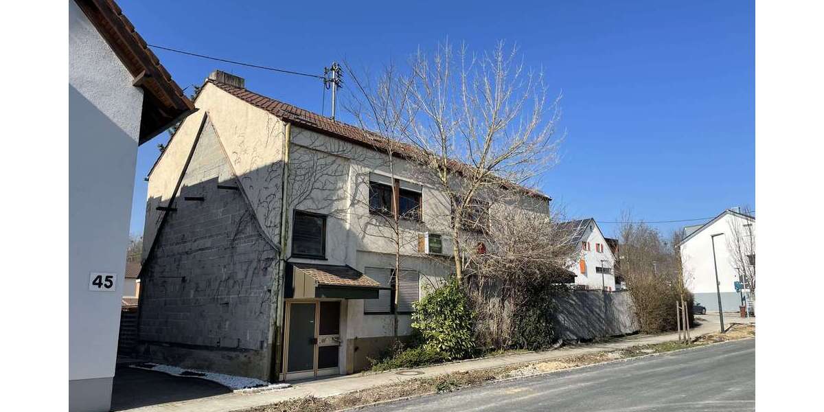 Einfamilienhaus Untereisesheim - 6.5 Zimmer, 260 m&sup2;, 590.000&euro; | Angebot:22443444