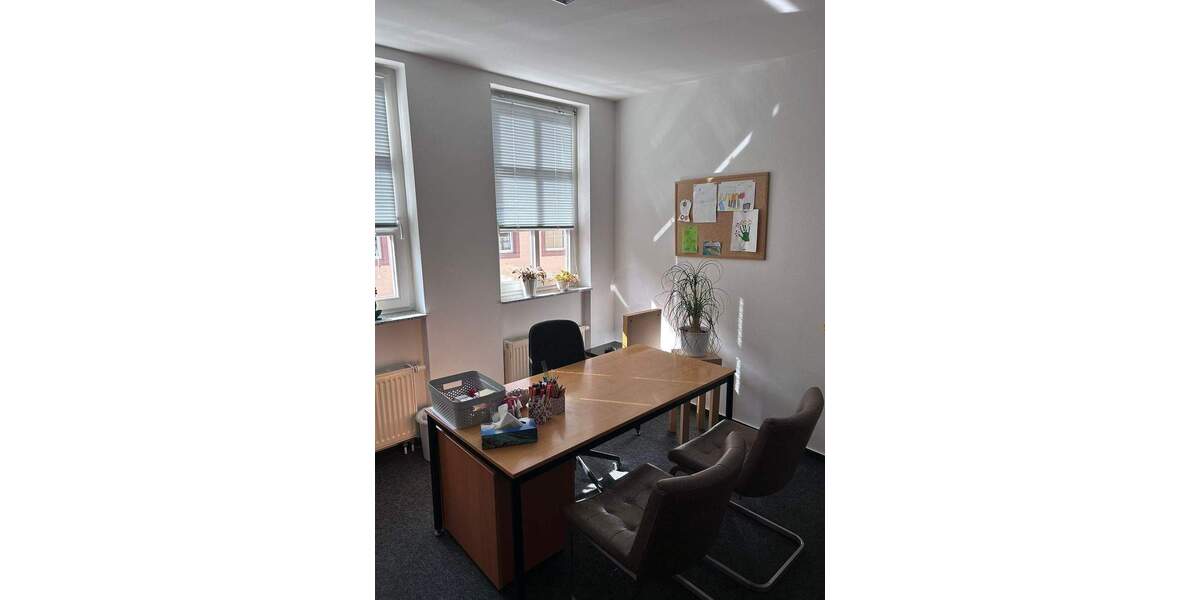 Gewerbeobjekt Zschopau - 5 Zimmer, 130 m&sup2;, 715&euro; | Angebot:22950127