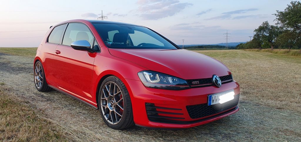 VW Golf 71.406 km 16.800 &euro; Steinebach 57629