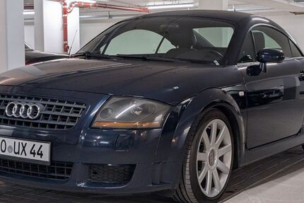 Audi TT 227.000 km 8.250 &euro; München 81245