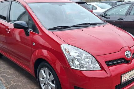 Toyota Corolla Verso 70.167 km 8.999 &euro; Stapelfeld 22145