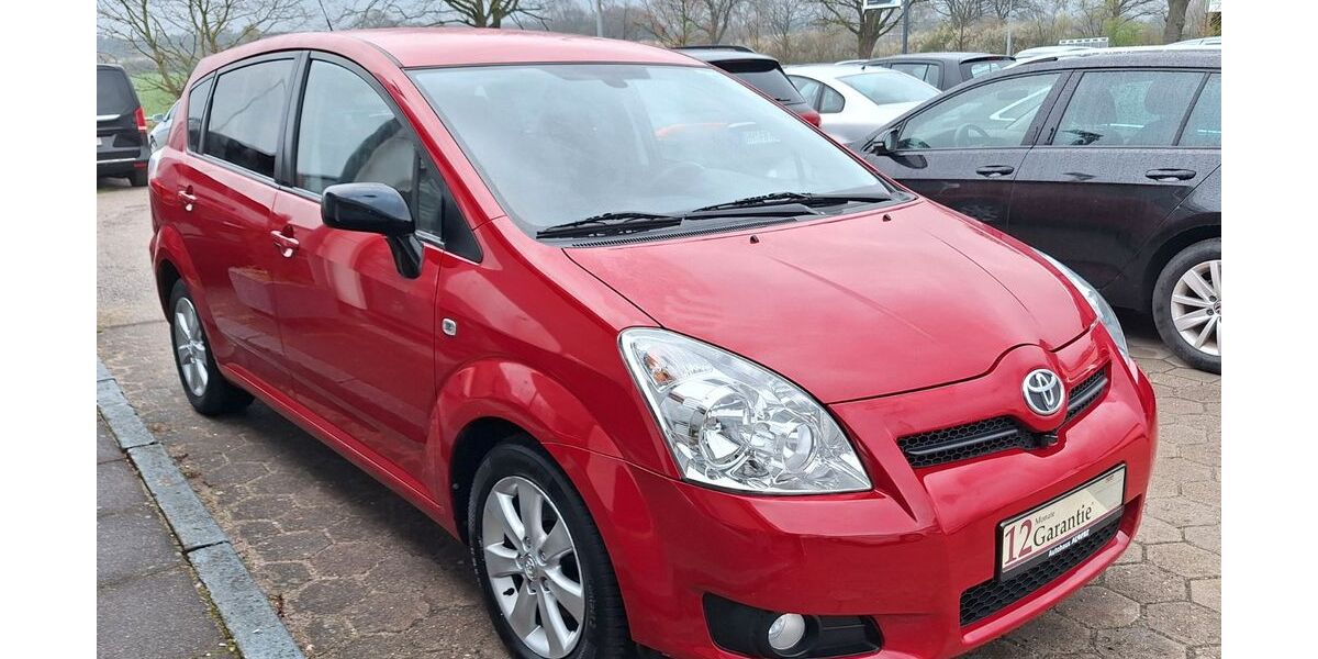 Toyota Corolla Verso 70.167 km 8.999 &euro; Stapelfeld 22145