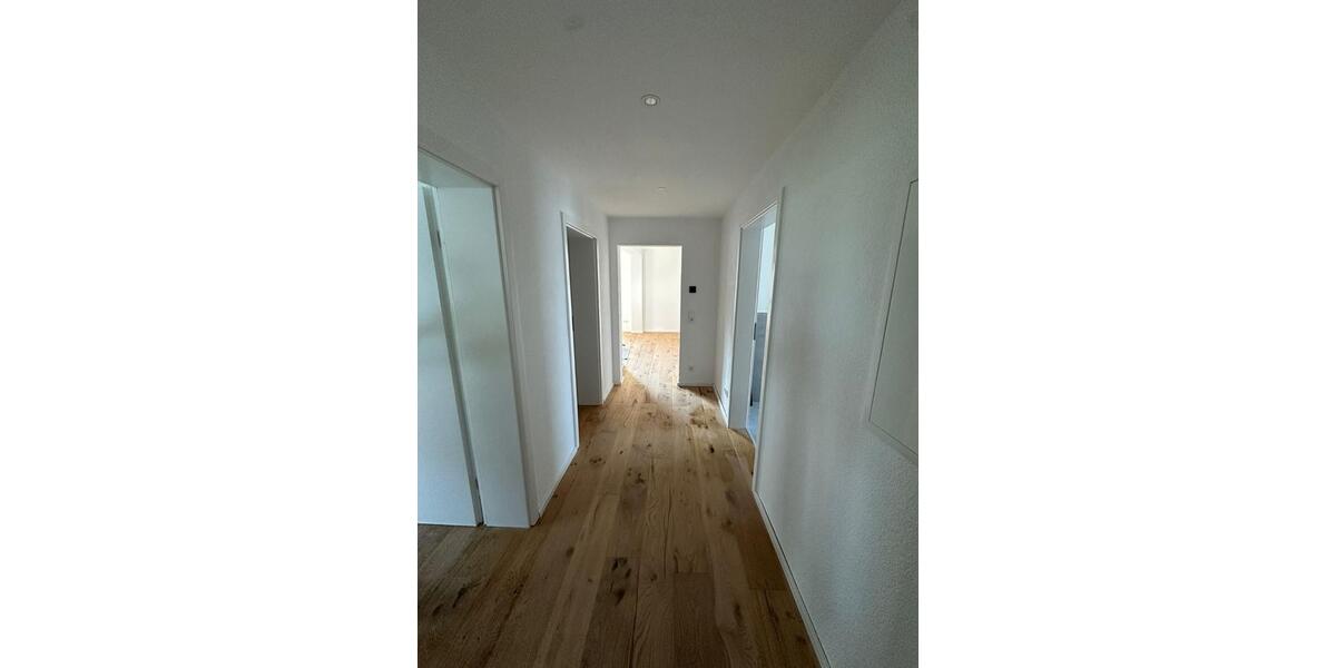 Erstbezug nach Sanierung: Moderne 3-Zi.-Wohnung mit Garten 3 zimmer