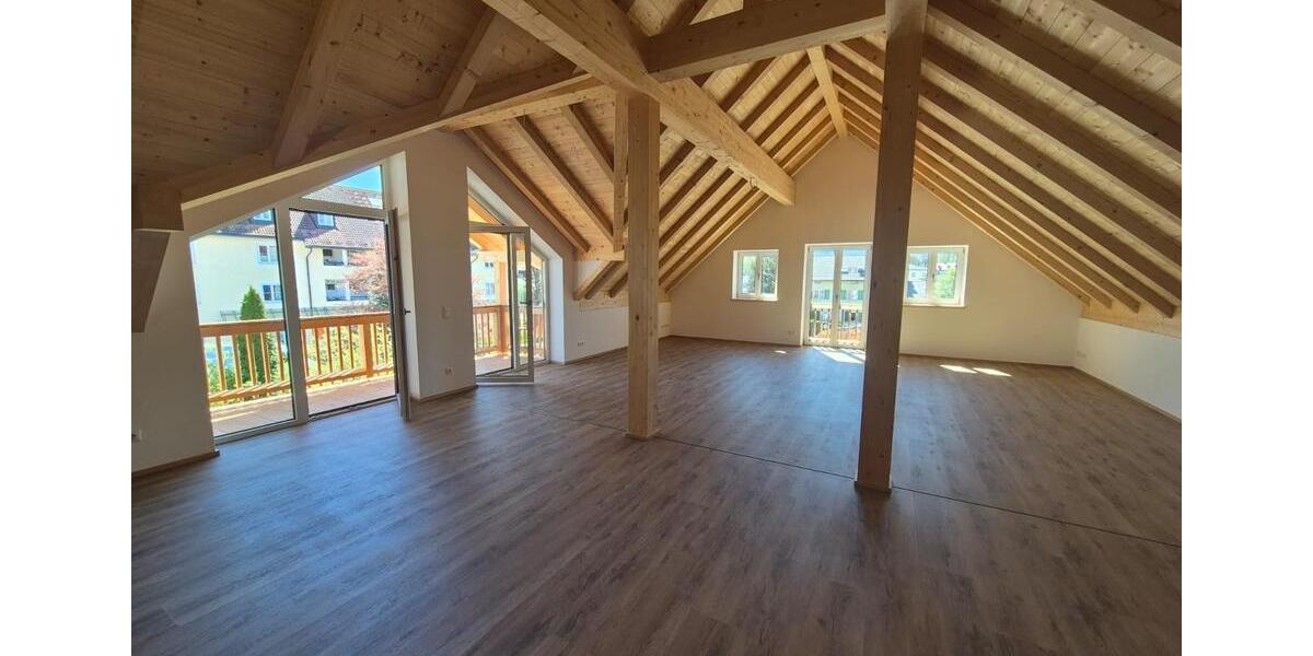 Dachgeschoßwohnung Bad Tölz - 4 Zimmer, 138 m&sup2;, 2.200&euro; | Angebot:26315210