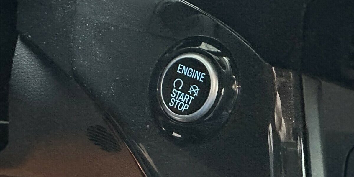 Ford Kuga 1,5 EcoBoost ST-Line +AHK+Allwetterreifen+ 113.000 km 15.790 &euro; Jaderberg 26349