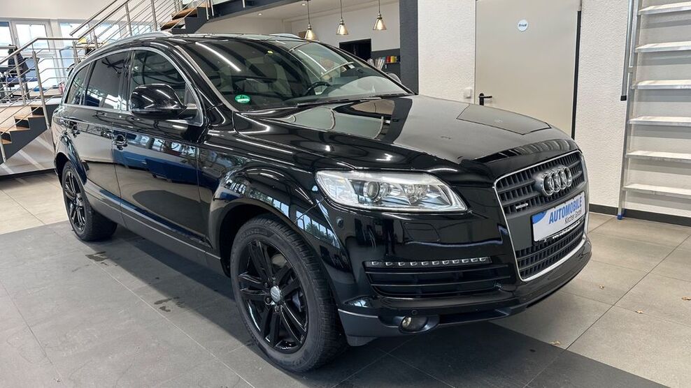 Q7